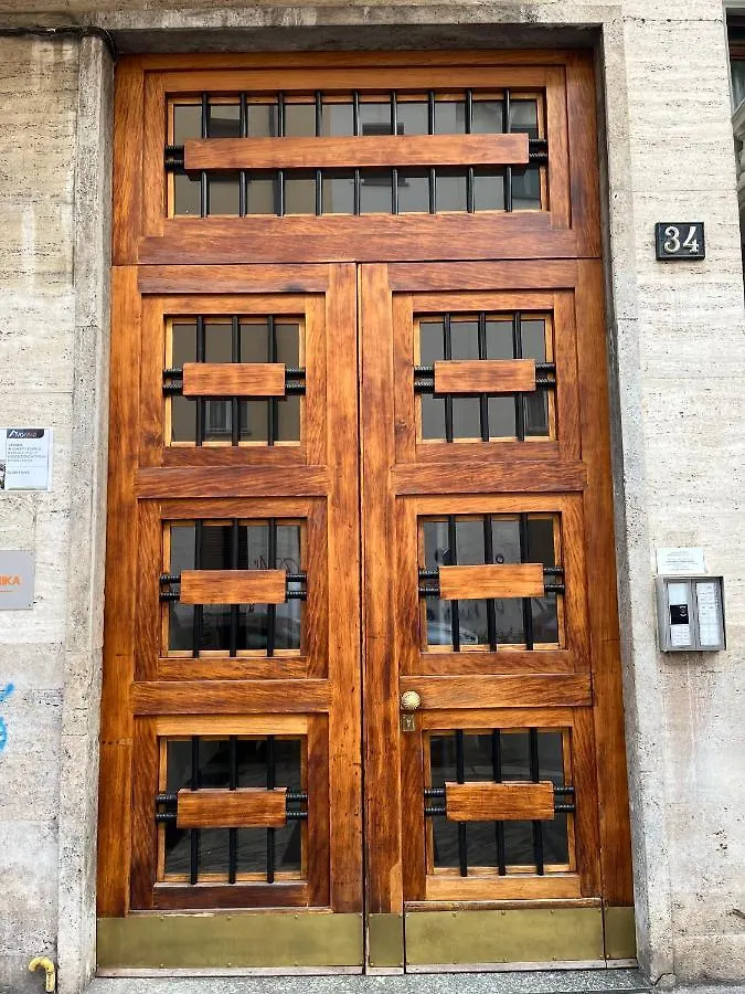 Cozy Apartment Close To Milano Centrale - Loreto Italy